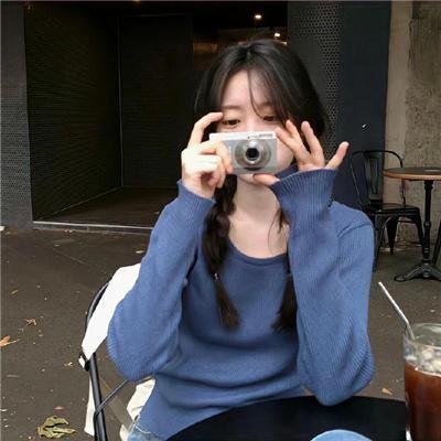 驼背人与舞女